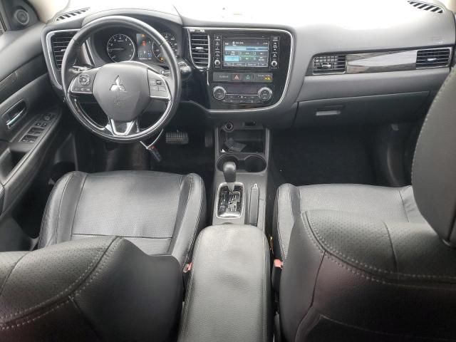 2016 Mitsubishi Outlander SE