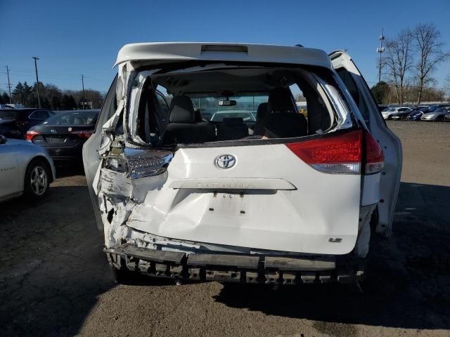 2013 Toyota Sienna LE