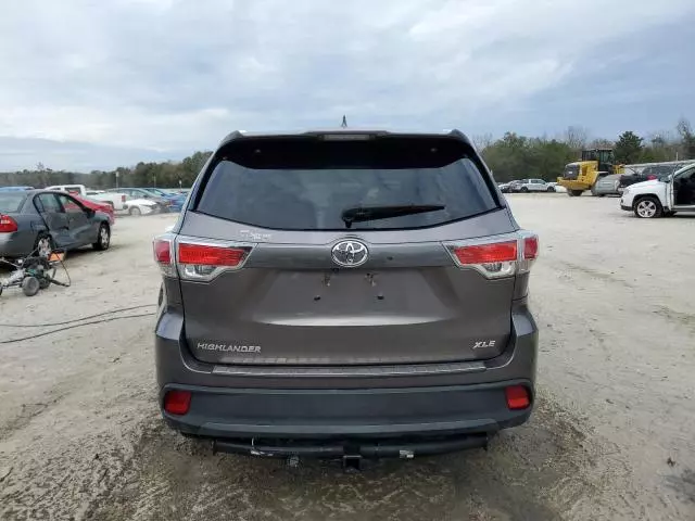 2016 Toyota Highlander XLE