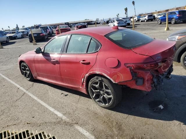 2021 Alfa Romeo Giulia Sport