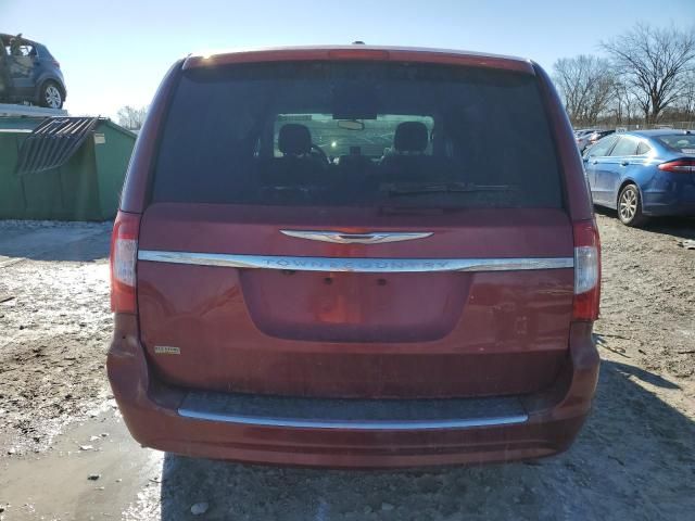 2014 Chrysler Town & Country Touring