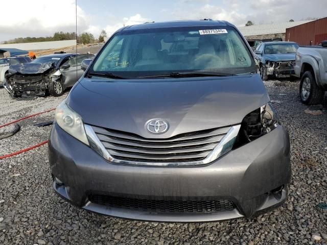 2011 Toyota Sienna XLE