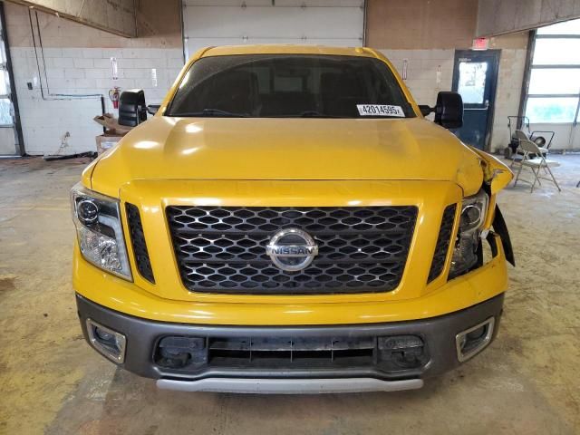 2017 Nissan Titan SV