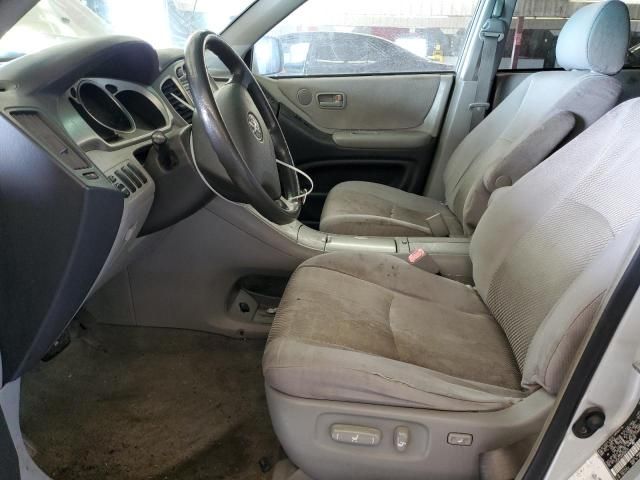 2004 Toyota Highlander Base