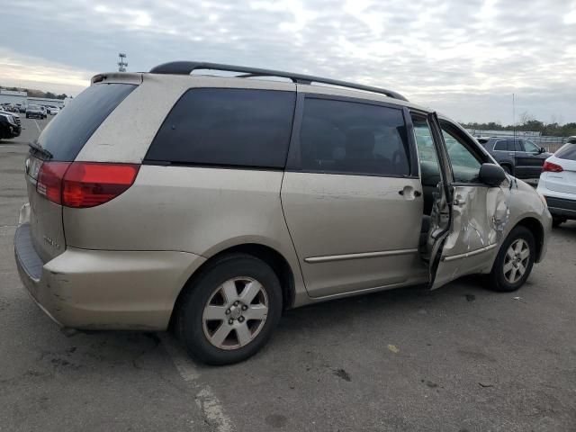 2005 Toyota Sienna CE