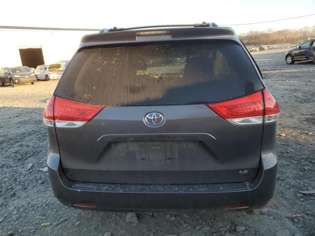 2013 Toyota Sienna LE