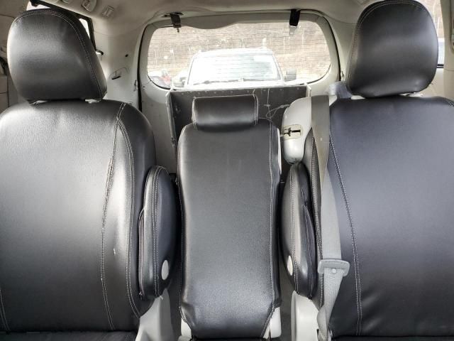 2014 Toyota Sienna LE