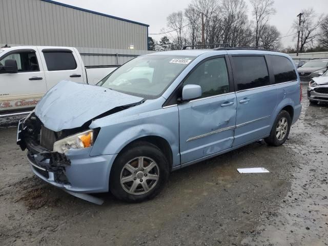 2013 Chrysler Town & Country Touring