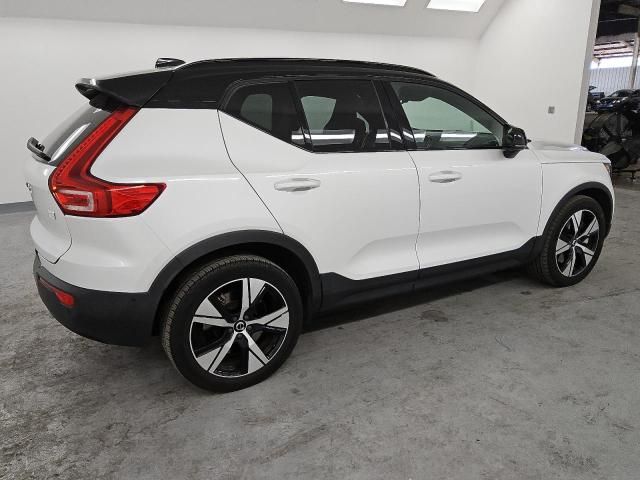 2022 Volvo XC40 P8 Recharge Plus