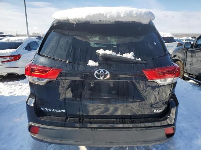 2017 Toyota Highlander SE