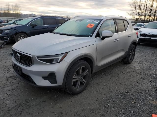 2024 Volvo XC40 Core