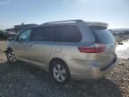 2016 Toyota Sienna LE