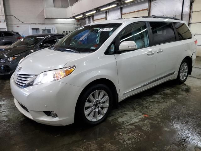 2013 Toyota Sienna XLE