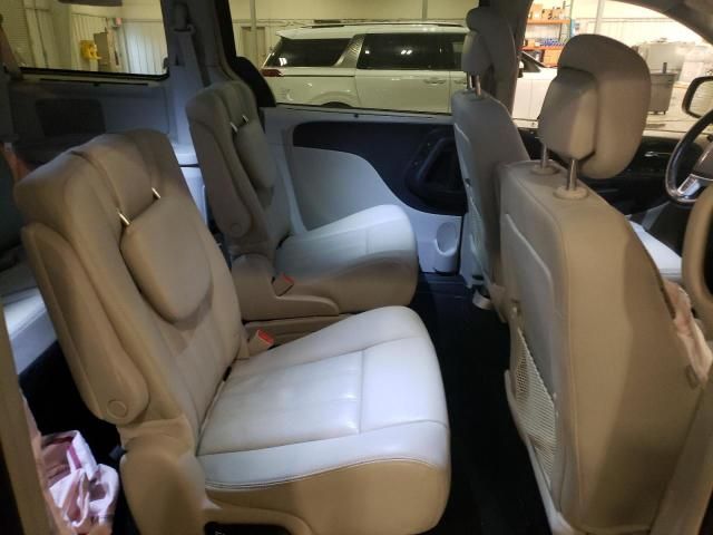 2015 Chrysler Town & Country Touring L