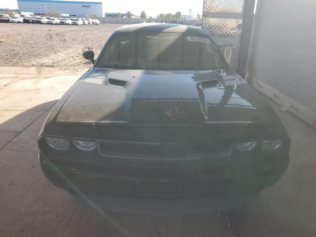 2014 Dodge Challenger SXT