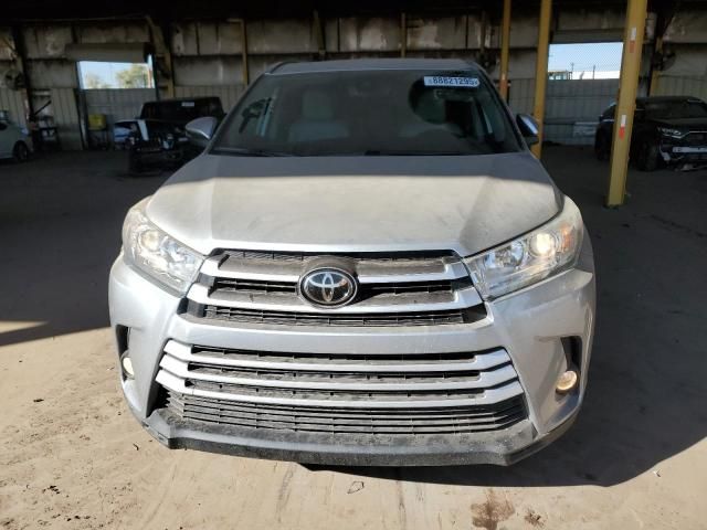 2018 Toyota Highlander SE