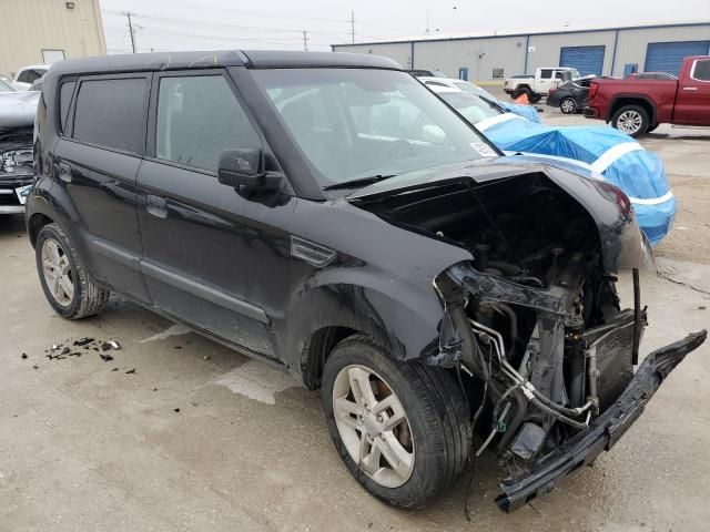 2010 KIA Soul +