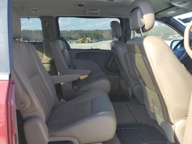 2012 Chrysler Town & Country Touring L