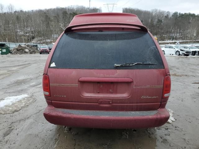 1999 Dodge Grand Caravan SE