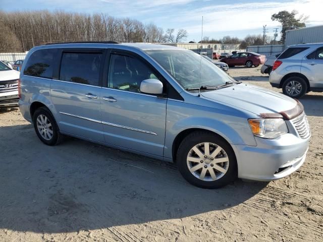 2016 Chrysler Town & Country Touring