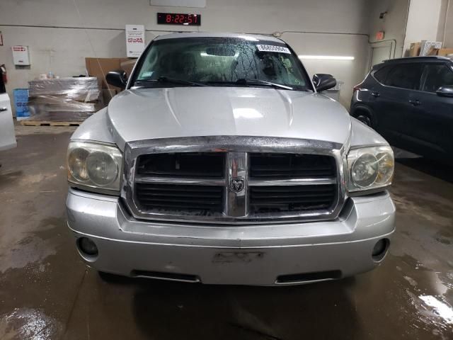 2005 Dodge Dakota Quad SLT