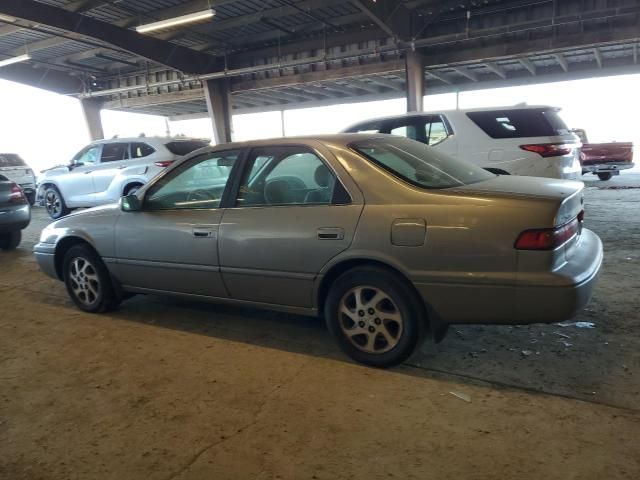 1999 Toyota Camry LE