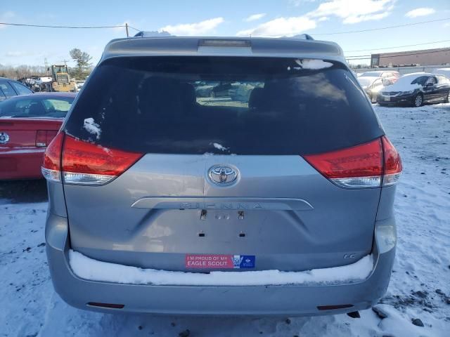 2013 Toyota Sienna LE