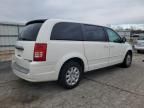 2010 Chrysler Town & Country LX