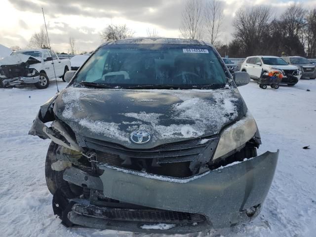 2012 Toyota Sienna