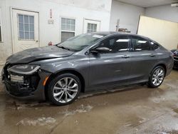 Carros salvage a la venta en subasta: 2015 Chrysler 200 S