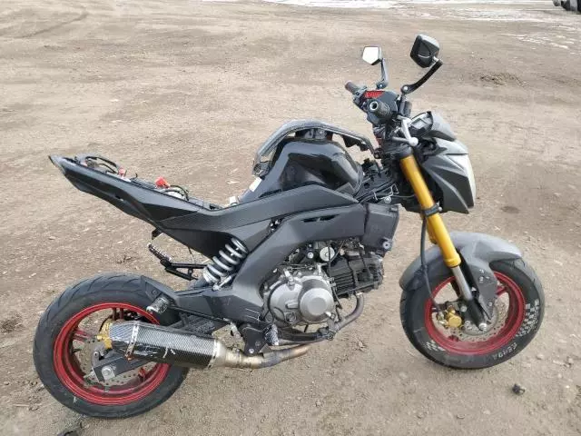 2021 Kawasaki BR125 J