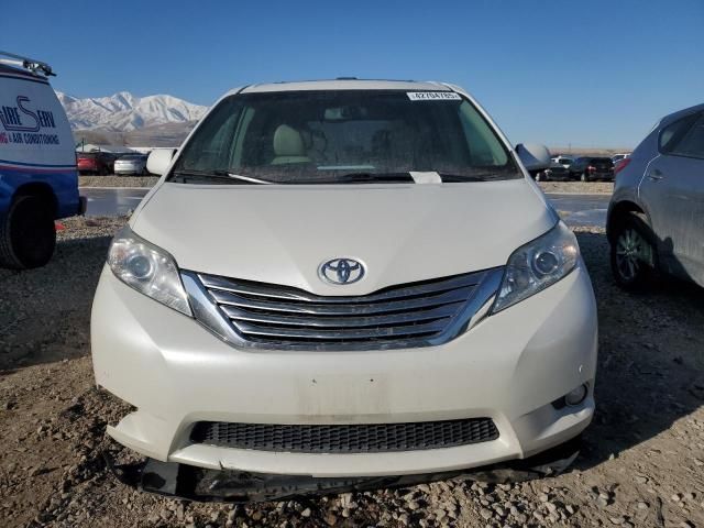 2012 Toyota Sienna XLE