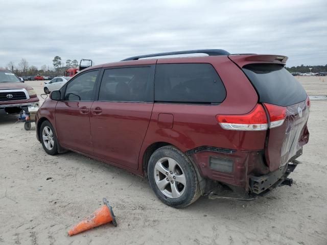 2013 Toyota Sienna LE