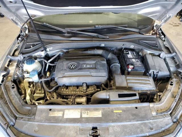 2016 Volkswagen Passat SE