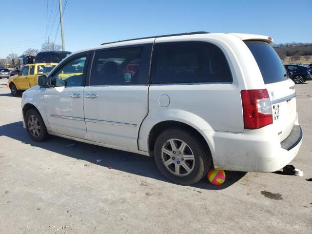 2012 Chrysler Town & Country Touring L