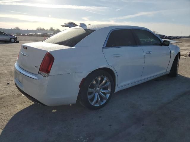 2017 Chrysler 300 Limited