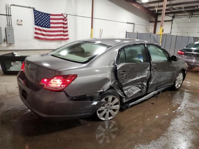 2005 Toyota Avalon XL