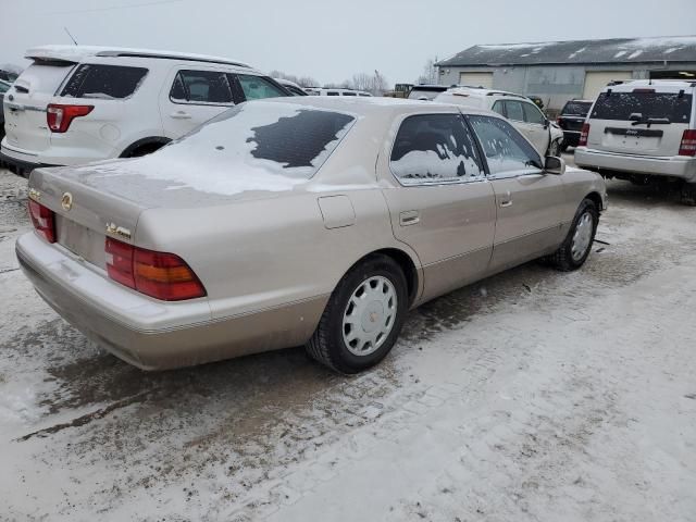 1995 Lexus LS 400