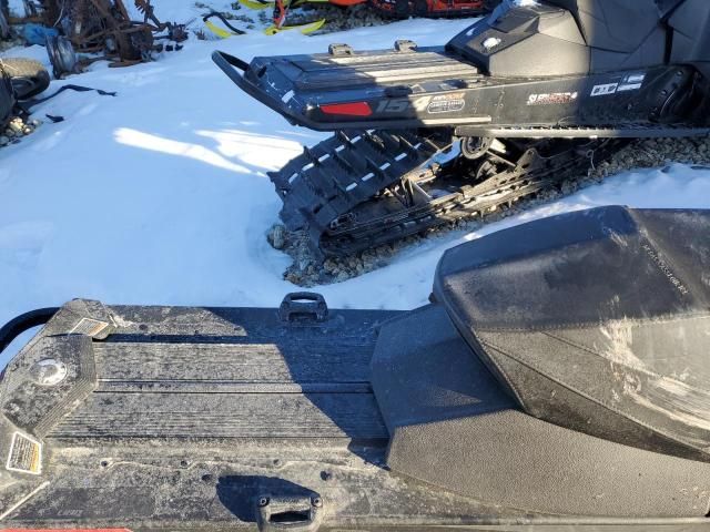 2017 Skidoo 2017 Skidoo Renegade