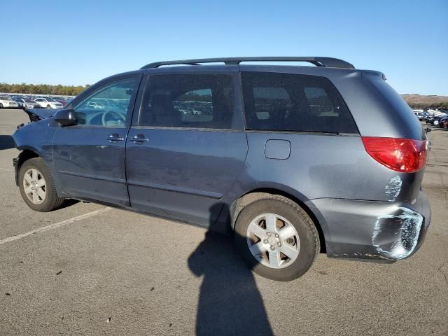 2009 Toyota Sienna CE