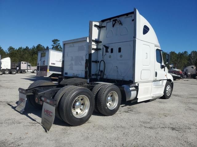 2016 Freightliner Cascadia 125