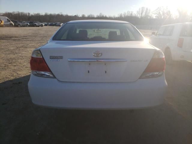 2005 Toyota Camry LE