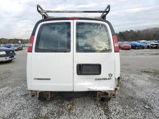 2004 Chevrolet Express G2500