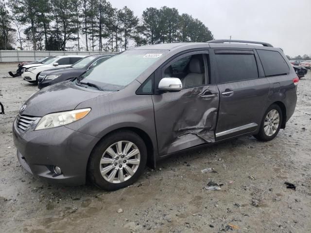 2013 Toyota Sienna XLE