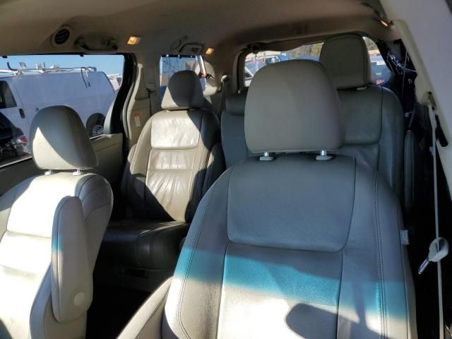 2015 Toyota Sienna XLE