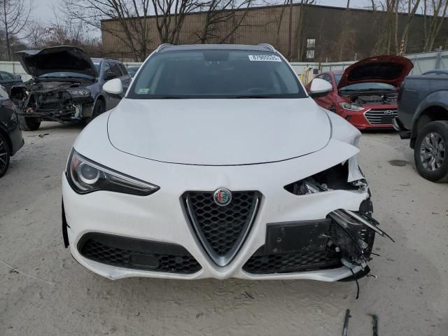 2018 Alfa Romeo Stelvio TI