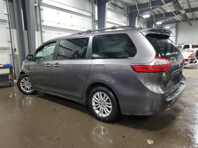 2015 Toyota Sienna XLE