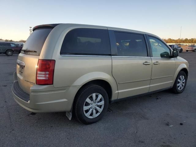 2010 Chrysler Town & Country LX