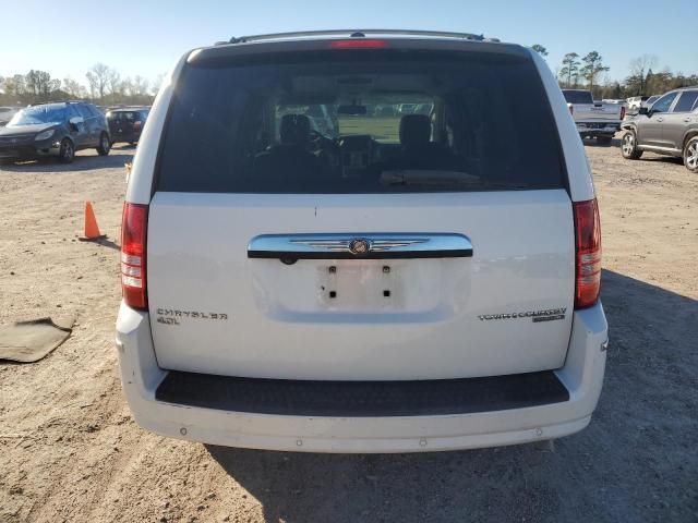 2010 Chrysler Town & Country Limited