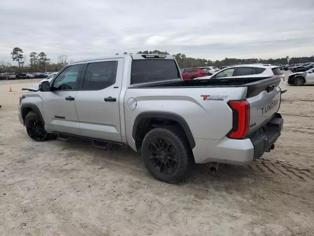 2022 Toyota Tundra Crewmax SR